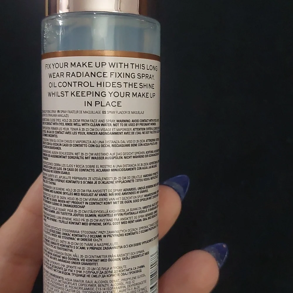 New makeup revolution hydrate‎ & fix spray